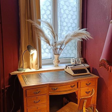 Schoeneberg Holiday Flat & Art Gallery Берлин Екстериор снимка