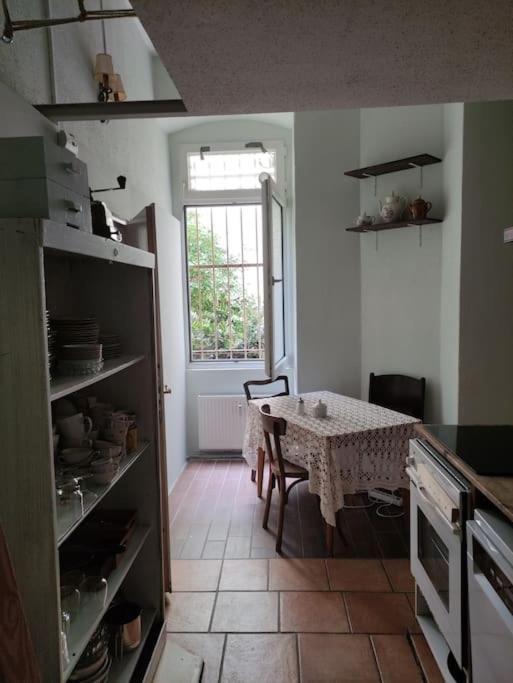 Schoeneberg Holiday Flat & Art Gallery Берлин Екстериор снимка