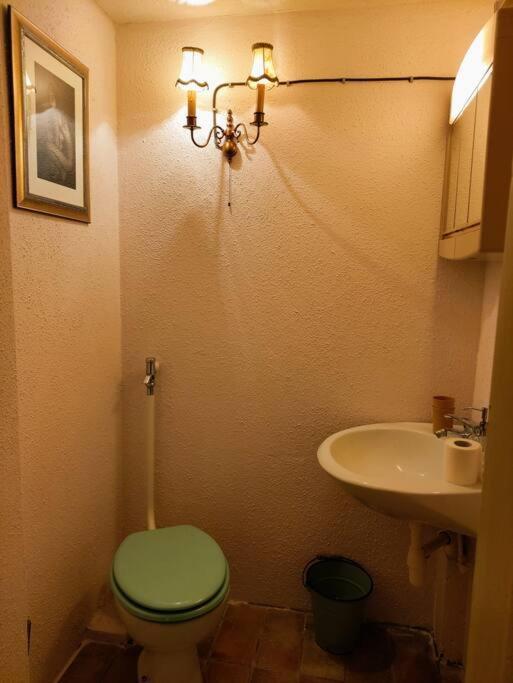 Schoeneberg Holiday Flat & Art Gallery Берлин Екстериор снимка