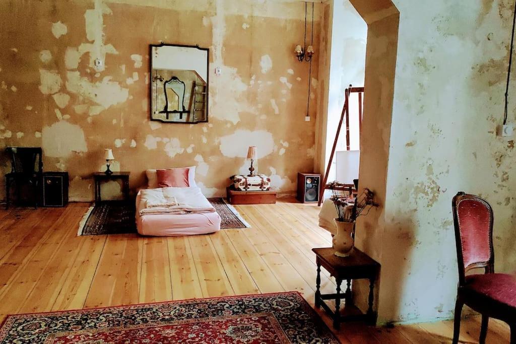Schoeneberg Holiday Flat & Art Gallery Берлин Екстериор снимка