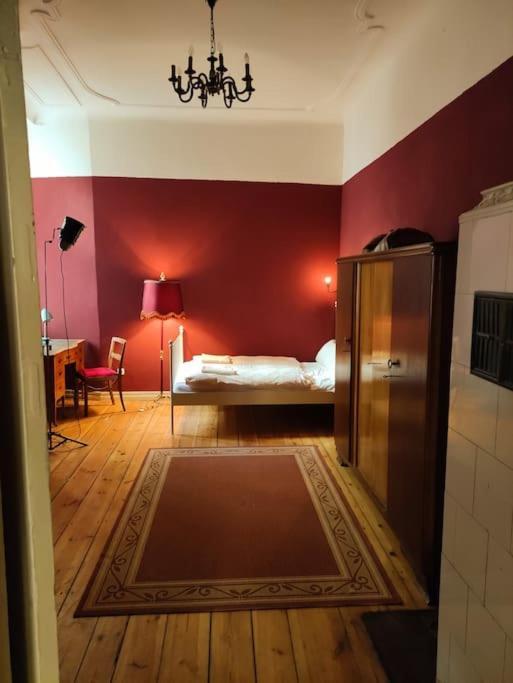 Schoeneberg Holiday Flat & Art Gallery Берлин Екстериор снимка