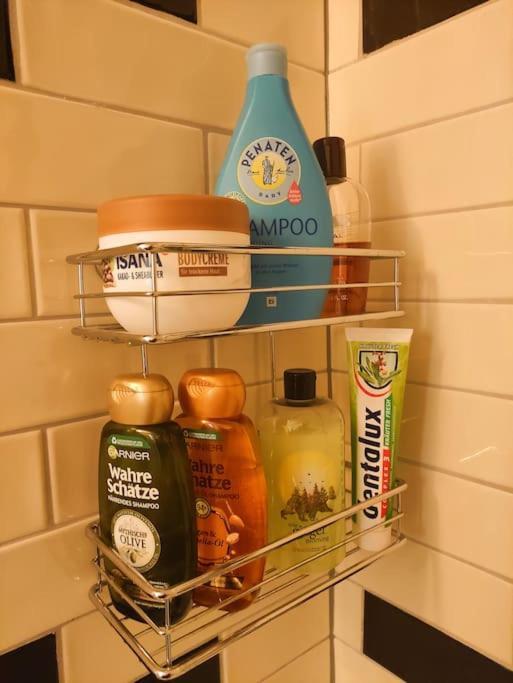 Schoeneberg Holiday Flat & Art Gallery Берлин Екстериор снимка