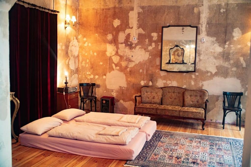 Schoeneberg Holiday Flat & Art Gallery Берлин Екстериор снимка