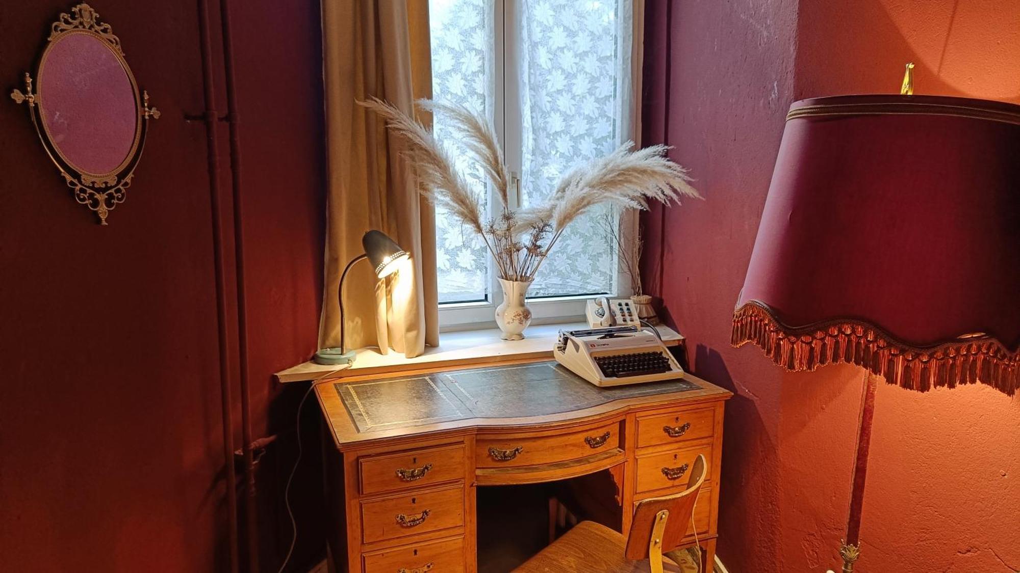 Schoeneberg Holiday Flat & Art Gallery Берлин Екстериор снимка
